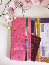 Carica l'immagine nel visualizzatore di Gallery, Porta Documenti da viaggio (versione 1 passaporto) - Orange Juice Yellow