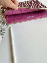 Load image into Gallery viewer, Custodia per Tablet/iPad (senza tasche) - Bright teal