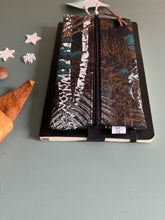 Carica l'immagine nel visualizzatore di Gallery, Astucci-iaiami (standard) - Alberi