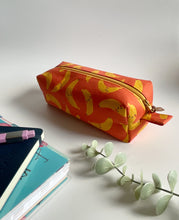 Carica l'immagine nel visualizzatore di Gallery, Astuccio cubotto - Banane