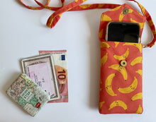 Carica l'immagine nel visualizzatore di Gallery, Astuccio porta telefono tracolla - Banane (VERIFICARE MISURE DEL TEL PRIMA DI ACQUISTARE)