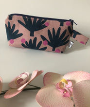 Carica l'immagine nel visualizzatore di Gallery, Astuccio portacavi del telefono - Palme