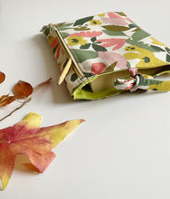 Carica l'immagine nel visualizzatore di Gallery, Custodia per libri (Maxi) - Foresta White