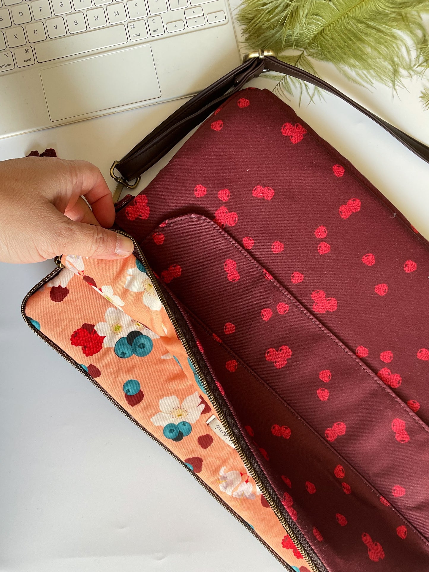 DIFETTO - Custodia per Laptop 13’’ / 14’’/ 15’’ (con tracolla e tasca esterna) - Lamponi