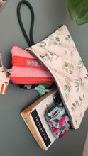 Carica l'immagine nel visualizzatore di Gallery, Gocce pochette Media (idrorepellente) - Foglie
