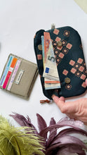 Load image into Gallery viewer, Pocket Pochette con tasca (Maxi) - Mattonelle Verdi
