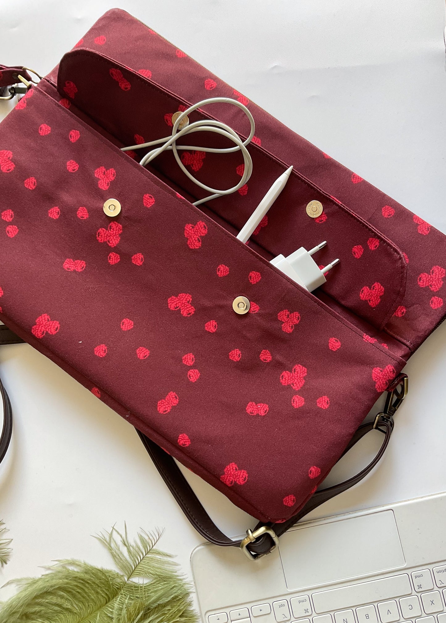 DIFETTO - Custodia per Laptop 13’’ / 14’’/ 15’’ (con tracolla e tasca esterna) - Lamponi