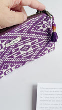 Carica l&#39;immagine nel visualizzatore di Gallery, Pochette Mini - Geometrica viola
