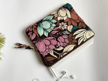 Load image into Gallery viewer, Custodia per Tablet/iPad (senza tasche) - Magnolia
