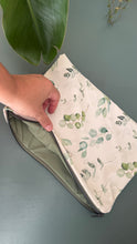 Carica l'immagine nel visualizzatore di Gallery, Gocce pochette Media (idrorepellente) - Foglie
