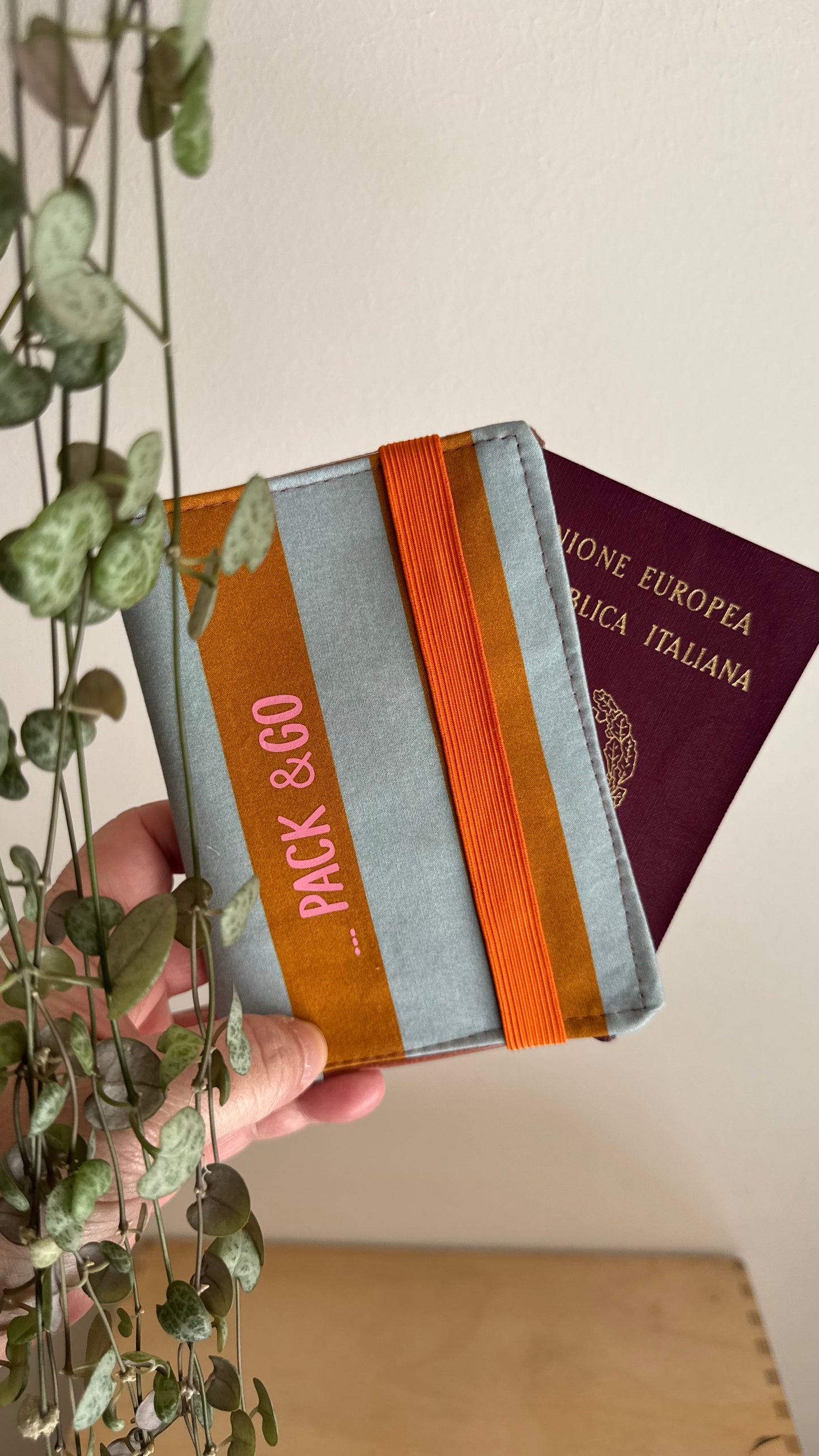Porta Passaporto - Cammello & Grigio (Stripes)