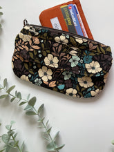 Load image into Gallery viewer, Pocket Pochette (Maxi) - Flower Harvest
