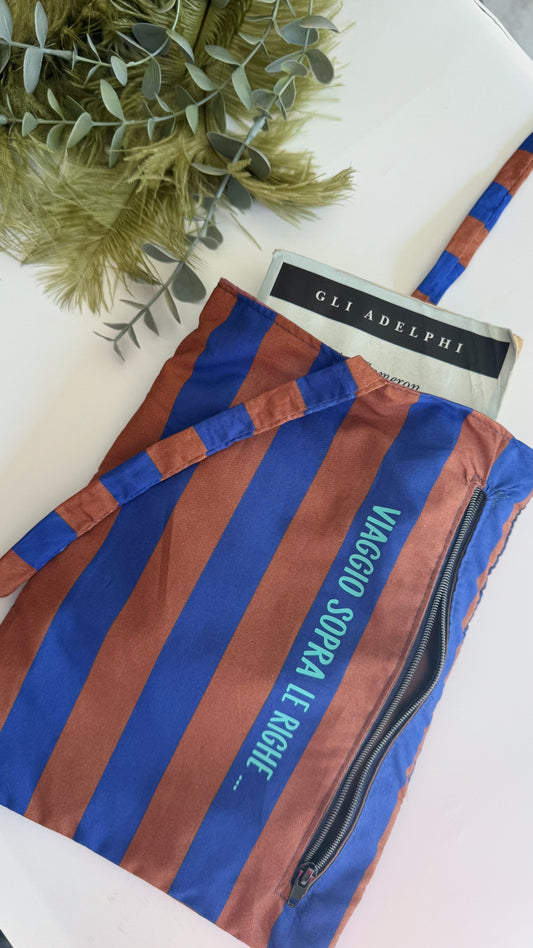 Custodia per libri (Maxi) - Cammello & Indaco (Stripes)