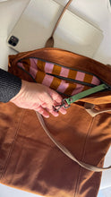 Load image into Gallery viewer, Tote Bag Tamalito - Terracotta /Cammello &amp; rosa (Stripes)

