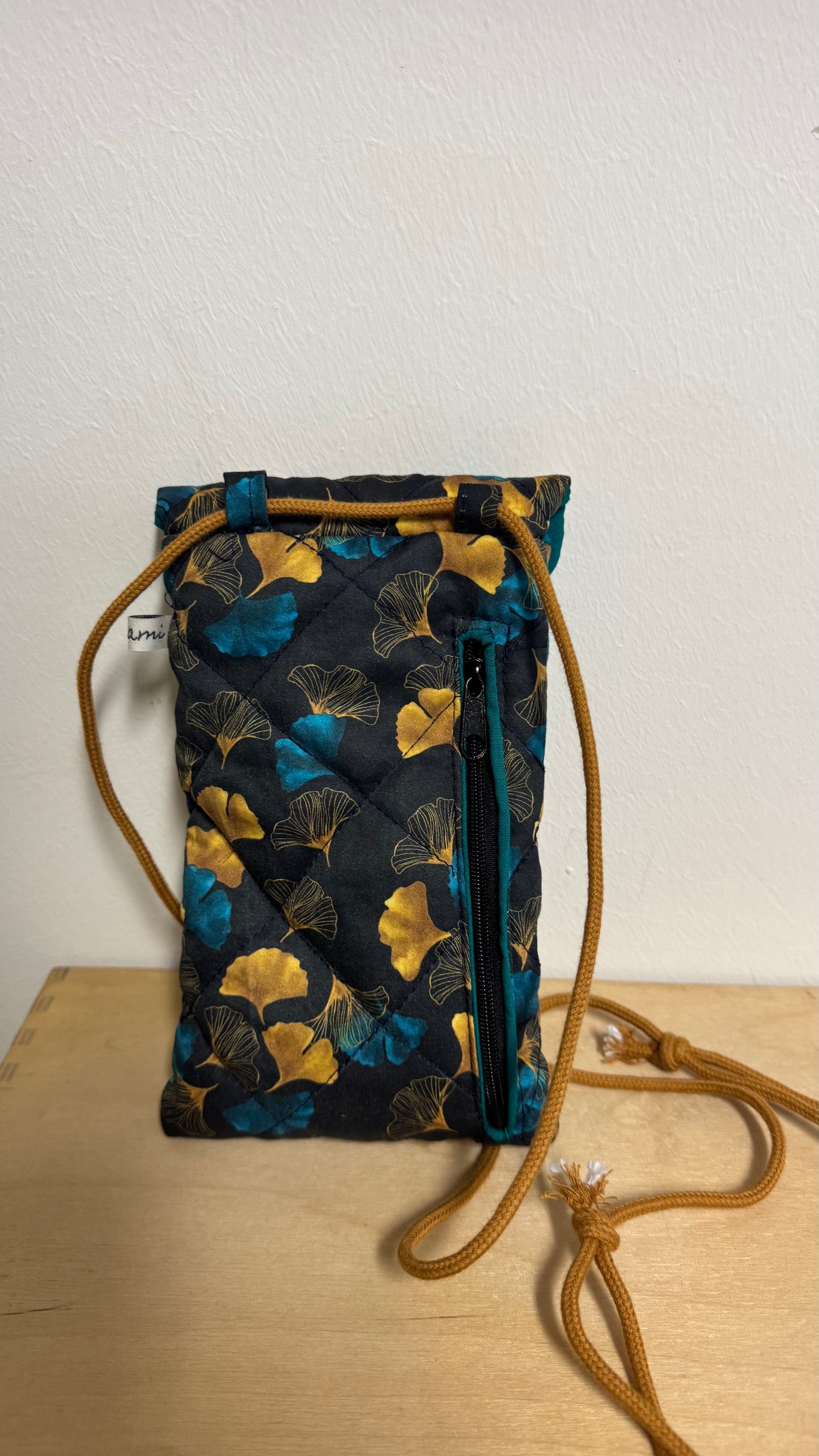 Astuccio porta cellulare - Gingko (trapuntata)