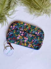 Load image into Gallery viewer, Pocket Pochette (Maxi) - Garden Flowers blue
