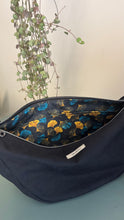 Carica l'immagine nel visualizzatore di Gallery, PRE-ORDINE Moon Bag - Nera /Gingko (Nippori)
