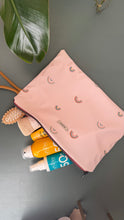 Carica l'immagine nel visualizzatore di Gallery, Gocce pochette Media (idrorepellente) - Arcobaleno
