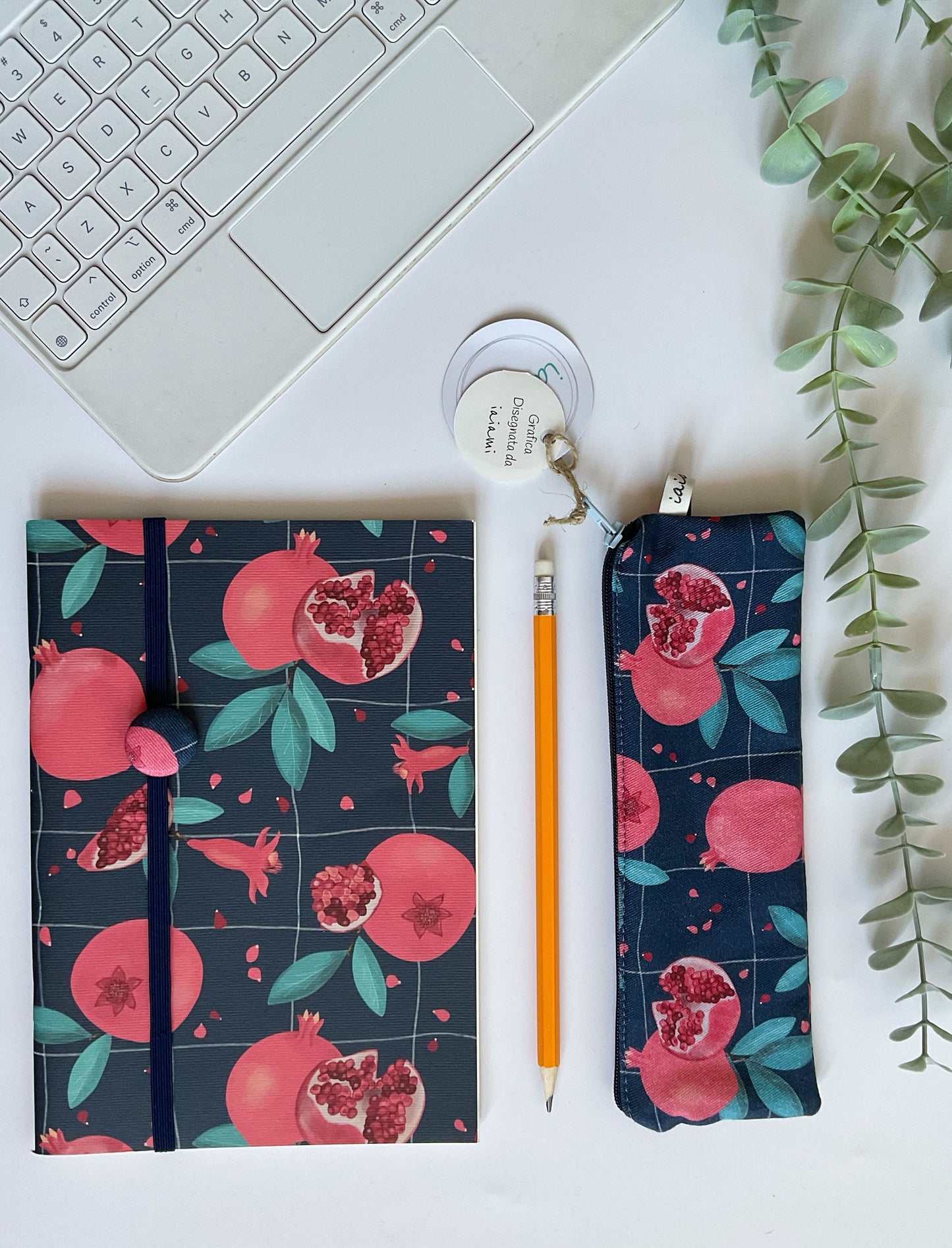Quaderno A5 + Segnalibro + Astuccio Mini (Melograno)