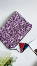 Carica l&#39;immagine nel visualizzatore di Gallery, Pochette Maxi - Geometrica viola double face
