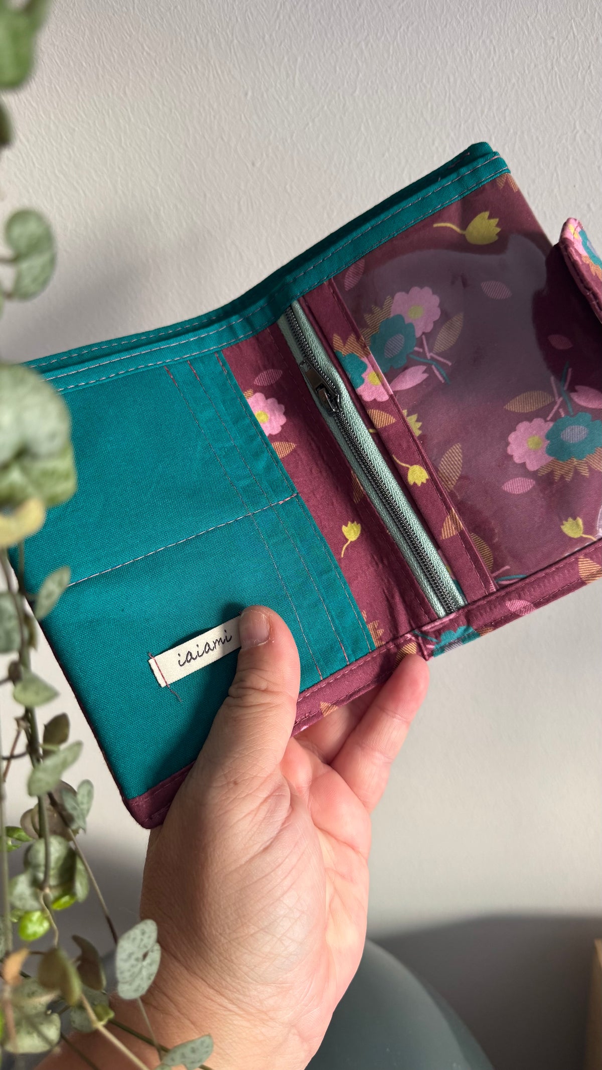 Le midì - Floral Burgundy (Hanbok)