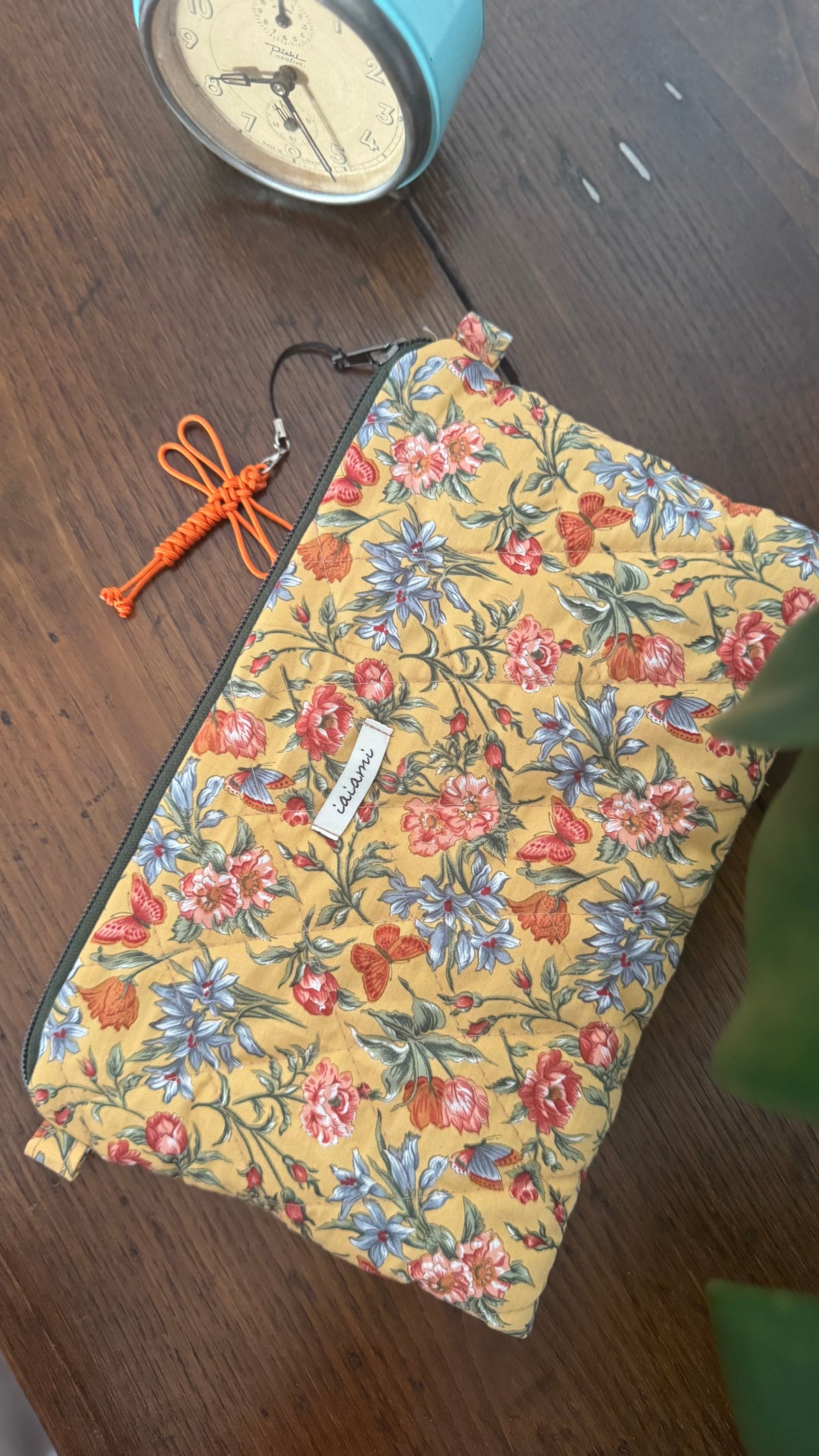 Pochette trapuntata Maxi - Fiori e Farfalle con Maedeup nodino coreano(Hanbok)
