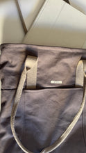 Carica l'immagine nel visualizzatore di Gallery, Tote Bag Tamalito - Grigio /Verde &amp; rosa (Stripes)

