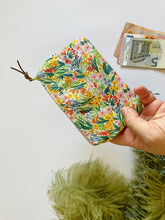 Carica l&#39;immagine nel visualizzatore di Gallery, Pocket Pochette con tasca (Mini) - Garden Flowers
