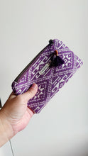 Carica l&#39;immagine nel visualizzatore di Gallery, Pochette Mini - Geometrica viola
