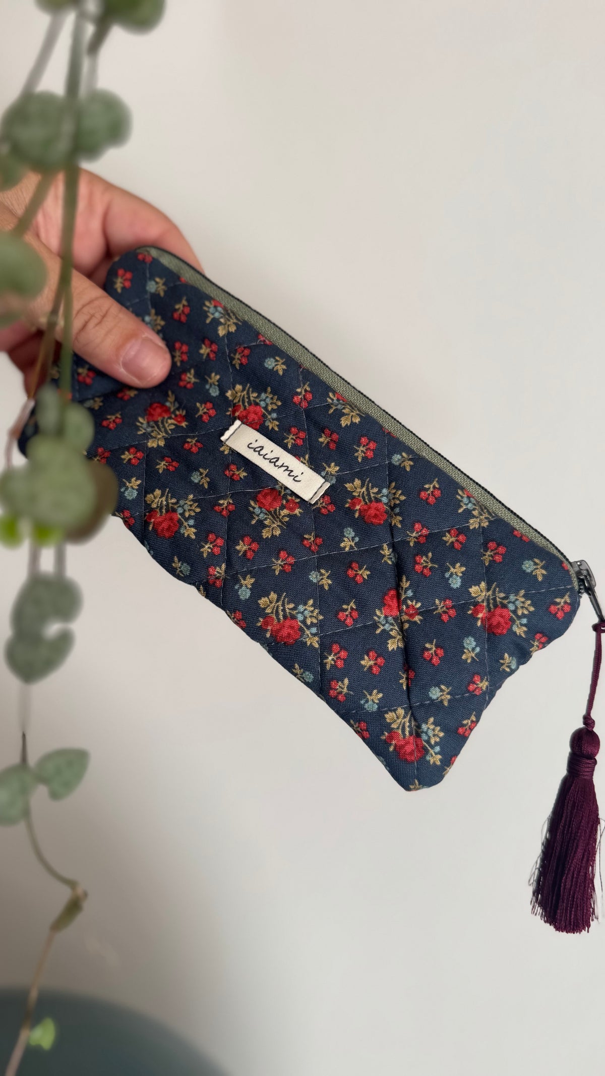 Astuccio trapuntato (Porta occhiali) - Roselline rosse  (Hanbok)