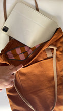 Load image into Gallery viewer, Tote Bag Tamalito - Terracotta /Cammello &amp; rosa (Stripes)
