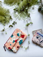 Carica l&#39;immagine nel visualizzatore di Gallery, Pocket Pochette (Mini) - Lamponi e Mirtilli
