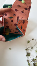 Carica l&#39;immagine nel visualizzatore di Gallery, Pockettino - Ciliegie (Verde)
