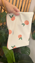 Carica l'immagine nel visualizzatore di Gallery, Gocce pochette Media (idrorepellente) - Albicocche
