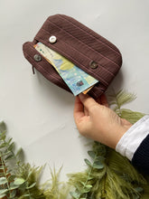 Carica l&#39;immagine nel visualizzatore di Gallery, Pocket Pochette (Maxi) - LINES Purple
