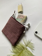 Load image into Gallery viewer, Pochette  - Lines Purple
