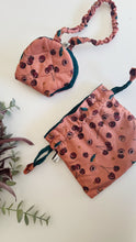 Carica l&#39;immagine nel visualizzatore di Gallery, Nuvola (sleep mask) - Ciliegie Salmone
