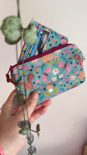 Carica l&#39;immagine nel visualizzatore di Gallery, Pocket Pochette con tasca (Mini) - Scoiattoli
