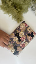 Load image into Gallery viewer, Pochette trapuntata - gatto nero(Nippori)
