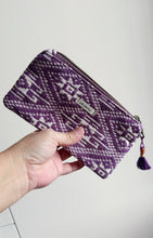 Carica l&#39;immagine nel visualizzatore di Gallery, Pochette Mini - Geometrica viola
