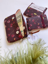 Carica l&#39;immagine nel visualizzatore di Gallery, Pocket Pochette con tasca (Mini) - Ciliegie
