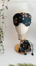 Carica l&#39;immagine nel visualizzatore di Gallery, Nuvola (sleep mask) - Mattonelle
