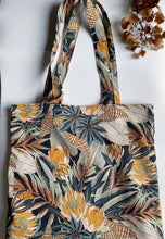 Carica l&#39;immagine nel visualizzatore di Gallery, Shopper Bag - Pineapple
