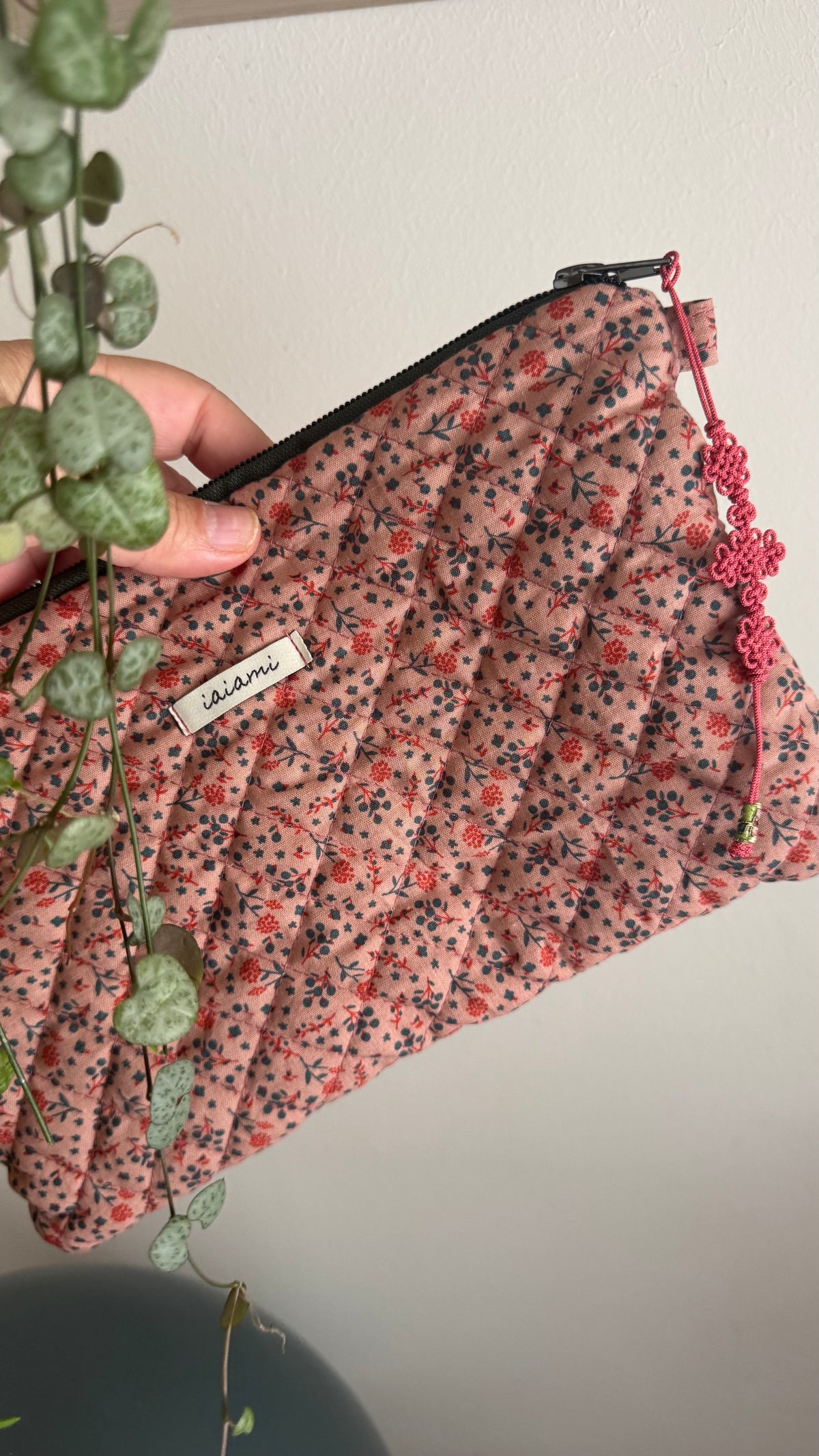 Pochette trapuntata Maxi - Fiorellini foglie verdi con Maedeup nodino coreano(Hanbok)