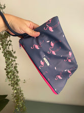 Carica l'immagine nel visualizzatore di Gallery, Gocce pochette Mini (idrorepellente) - Fenicotteri
