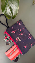 Carica l'immagine nel visualizzatore di Gallery, Gocce pochette Mini (idrorepellente) - Fenicotteri
