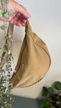 Carica l'immagine nel visualizzatore di Gallery, Moon Bag - khaki /Blue dorato (Nippori)
