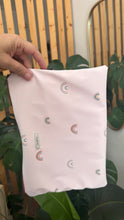Carica l'immagine nel visualizzatore di Gallery, Gocce pochette Media (idrorepellente) - Arcobaleno
