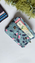 Carica l&#39;immagine nel visualizzatore di Gallery, Pocket Pochette con tasca (Mini) - Magnolie e Libellule
