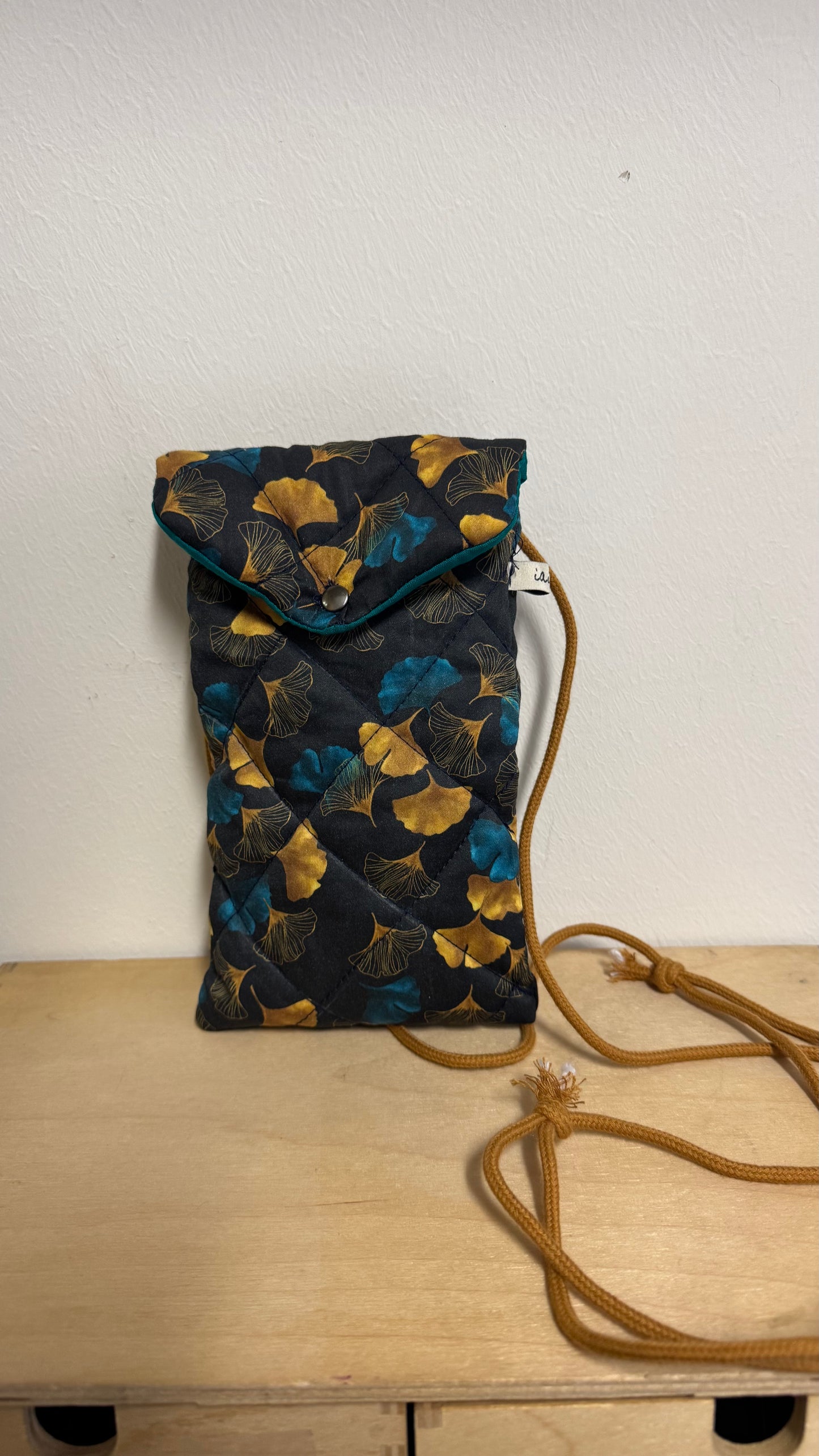 Astuccio porta cellulare - Gingko (trapuntata)